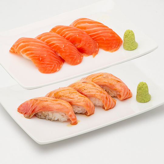 Salmon Sushi/Salmon Aburi
